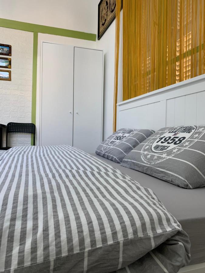 Guesthouse Comfy - Separate Rooms In The Apartment For A Relaxing Holiday Haifa Eksteriør bilde