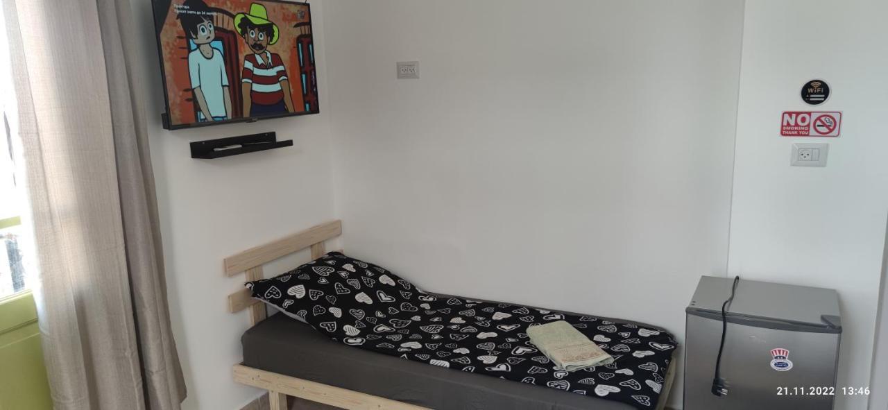Guesthouse Comfy - Separate Rooms In The Apartment For A Relaxing Holiday Haifa Eksteriør bilde